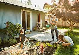 Lower rates boost homebuyer demand for 3rd week in a row